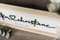 Preview: Brautpaar Holzschild mit 3D-Acryl-Schriftzug & Datum – personalisiertes Hochzeitsgeschenk aus Eschenholz